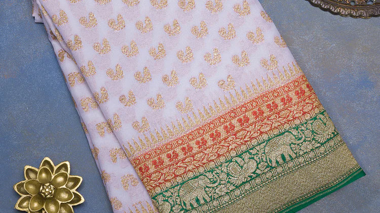 saree for holi festival
