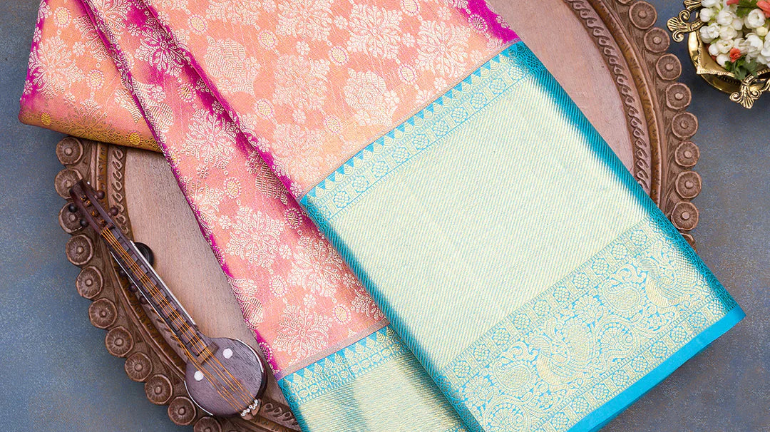 retro theme saree