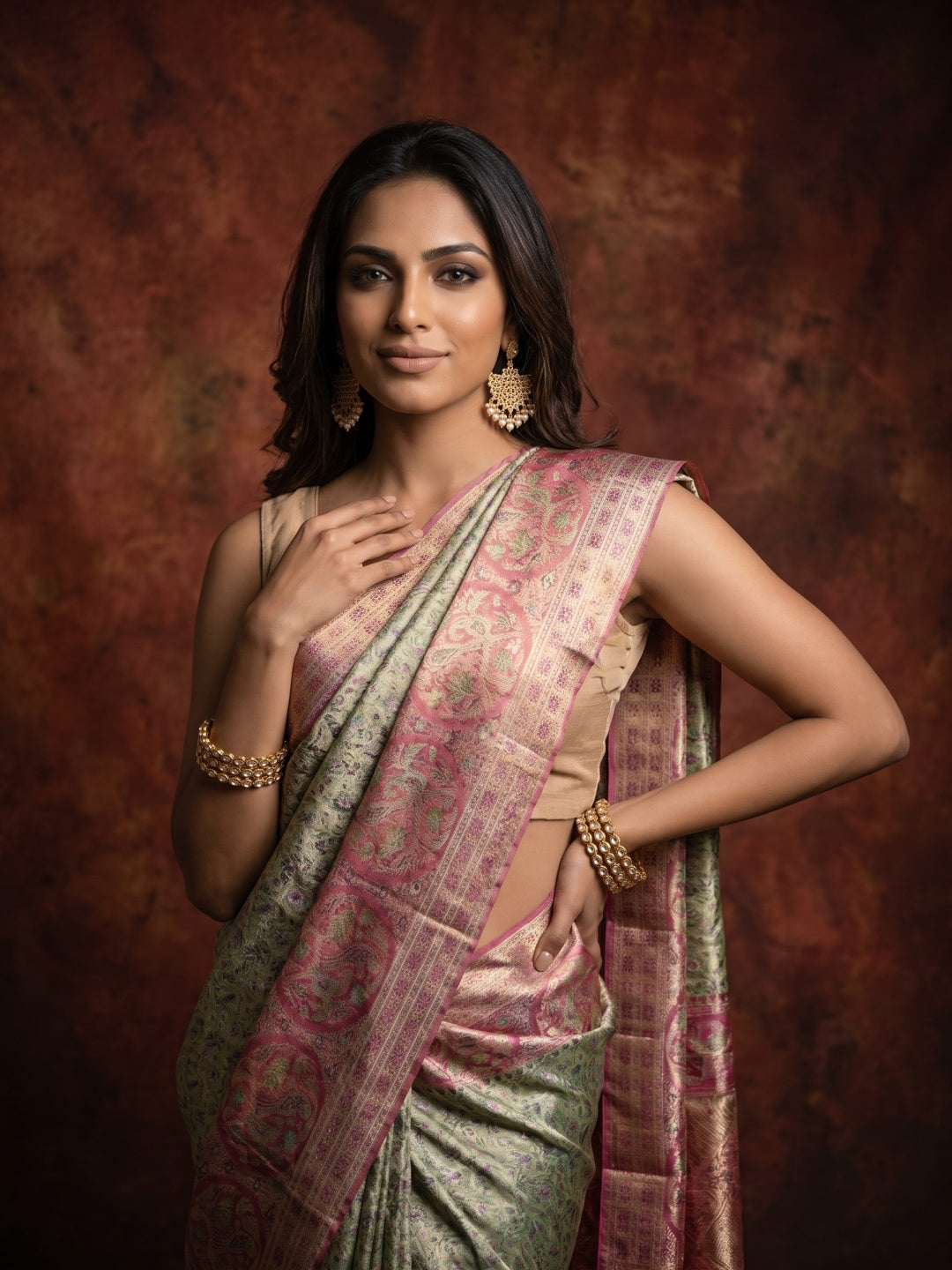 Pista Green Pure Kanjeevaram Tissue Silk Saree with Floral Brocade & Pink Border - detail