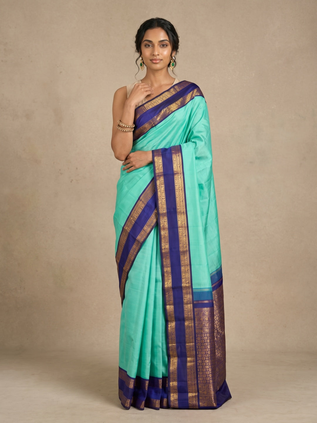 Light Teal Green Pure Vairaoosi Kanjeevaram Silk Saree with Ink Blue Border - detail