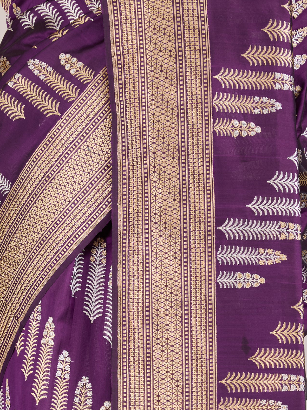 Purple Pure Banarasi Silk Saree with Gold & Silver Diagonal Motifs - detail