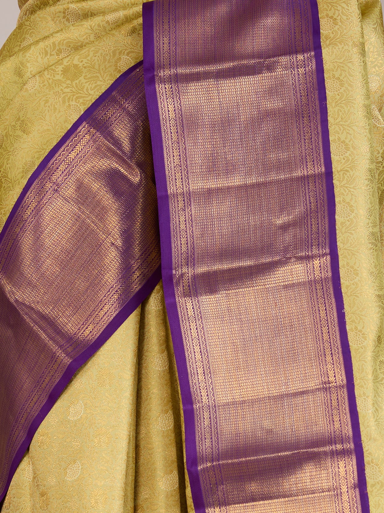 Light Mehandi Green Pure Kanjeevaram Silk Saree with Brocade Zari - detail