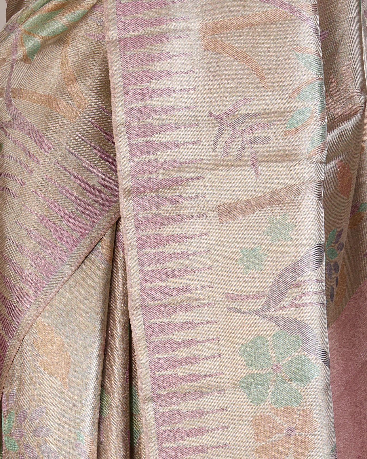 Golden Pure Kanjeevaram Tissue Saree with Floral Weave & Pink Border - detail