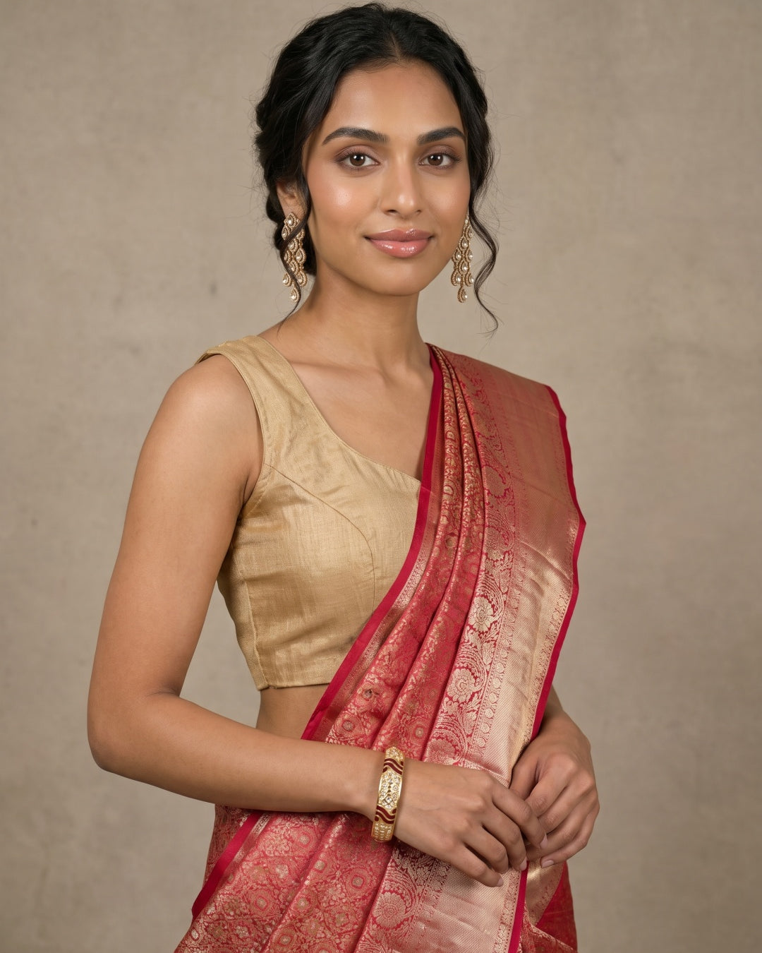 Orangish & Red Pure Kanjeevaram Silk Saree with Gold Brocade - detail