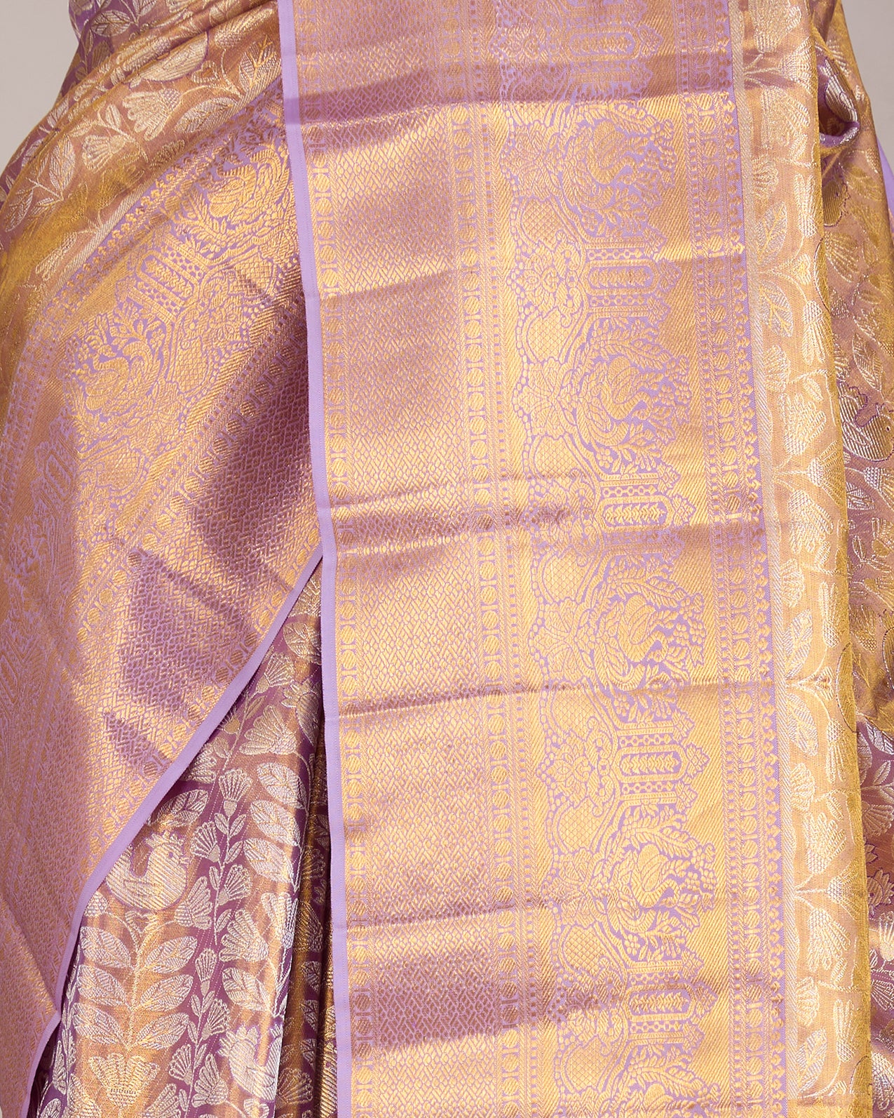 Gold & Lavender Dual-Tone Kanjeevaram Silk Saree with Brocade Weave - detail