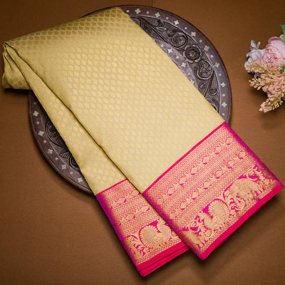 Top 5 Tips for Wearing a South Indian Bridal Saree Like a Pro