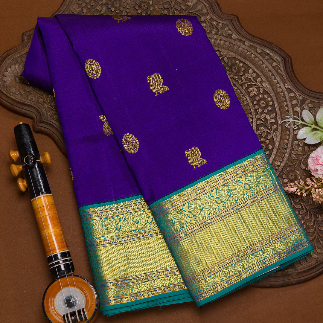 what are the latest saree trends