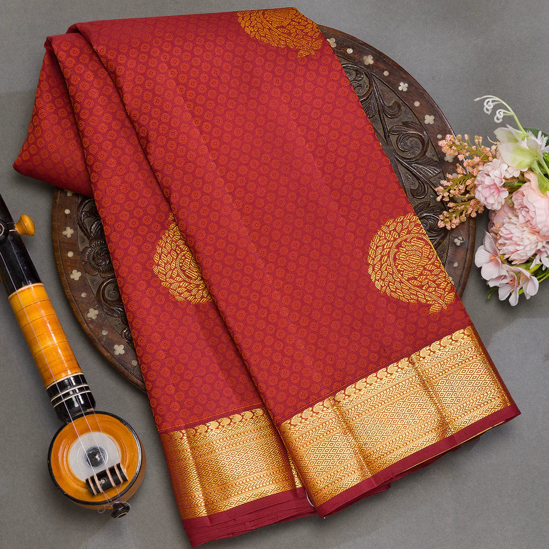 which color saree is best for a farewell