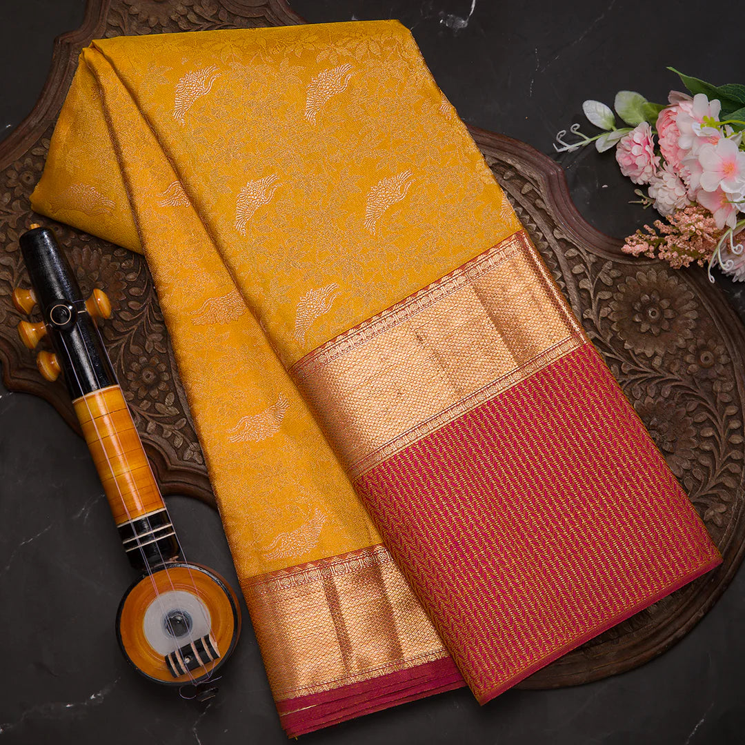 how to wear nauvari saree