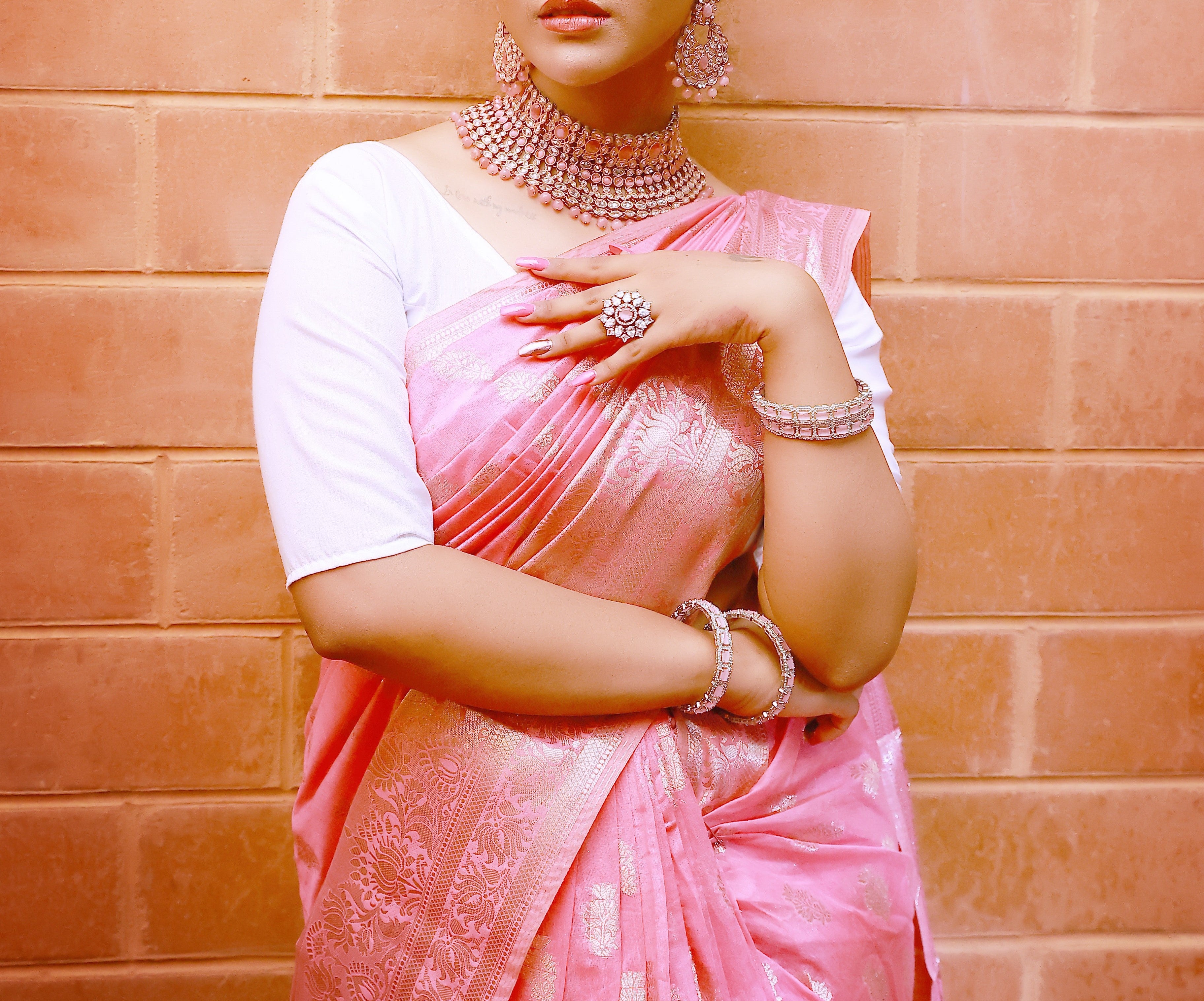 how to wear banarasi saree