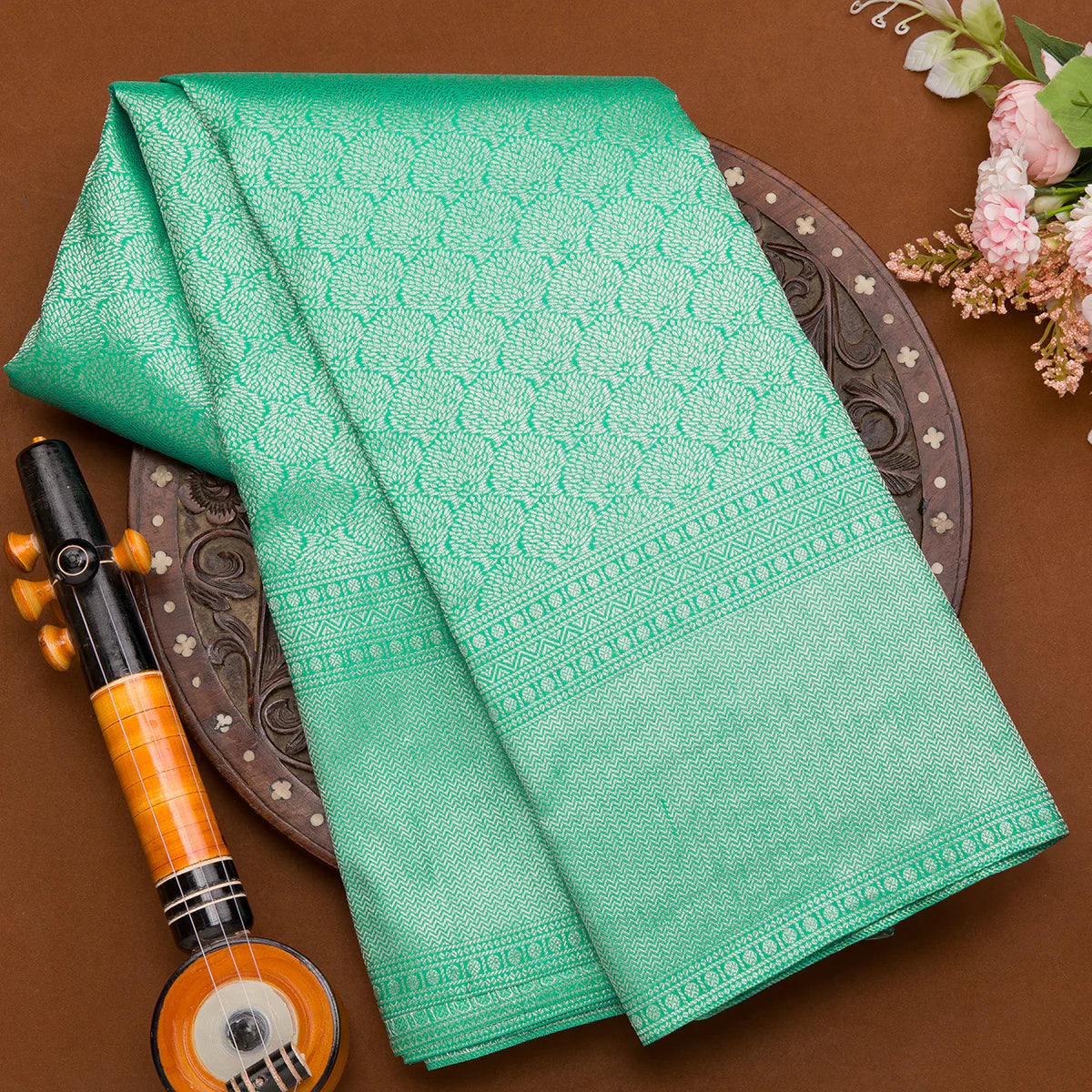 Identify Authentic Kanchipuram Silk Sarees: A Buyer’s Essential Guide