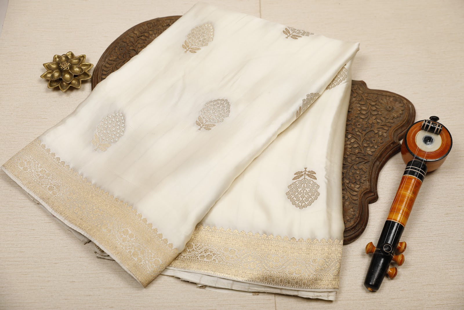 Off-White Modal Banarasi Saree with Floral Zari Motifs & Floral Zari Border