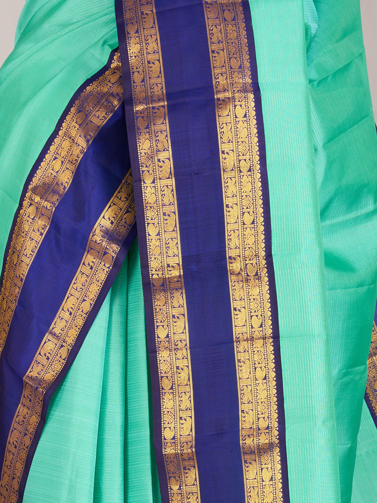 Light Teal Green Pure Vairaoosi Kanjeevaram Silk Saree with Ink Blue Border - detail
