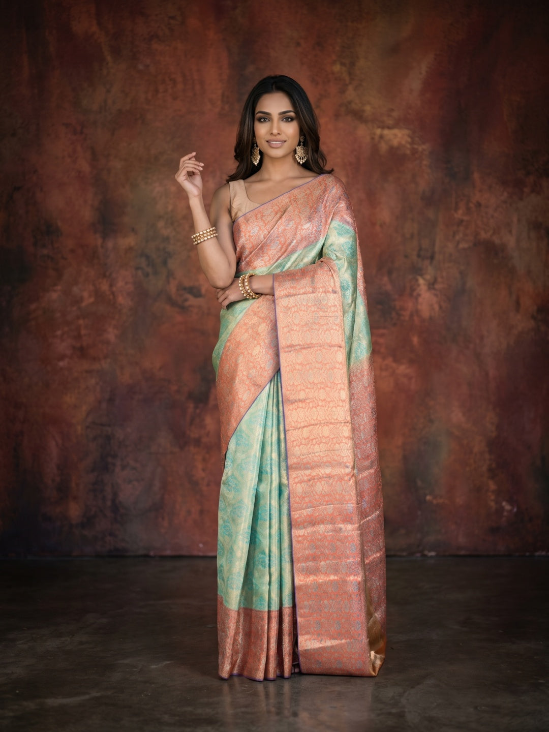 Peacock Green & Blue Dual-Tone Kanjeevaram Tissue Silk Saree with Floral Border - detail