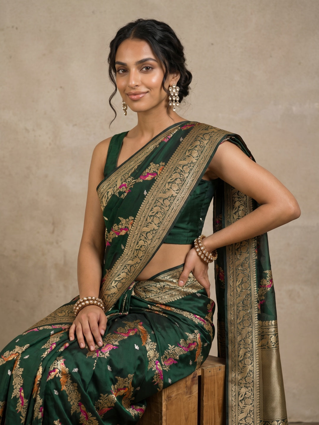 Bottle Green Pure Banarasi Silk Saree with Meenakari Birds & Peacock Border - detail
