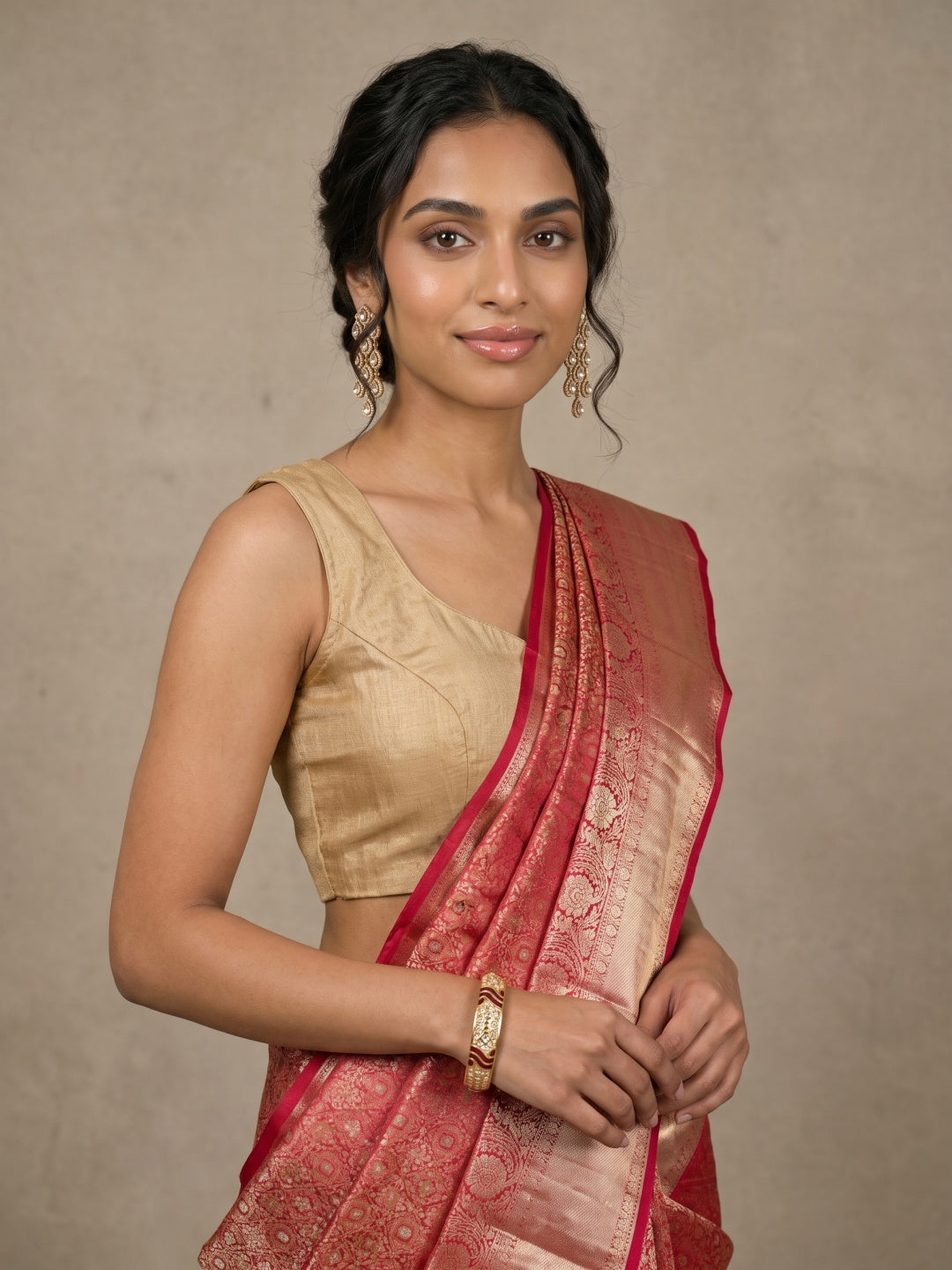 Orangish & Red Pure Kanjeevaram Silk Saree with Gold Brocade - detail