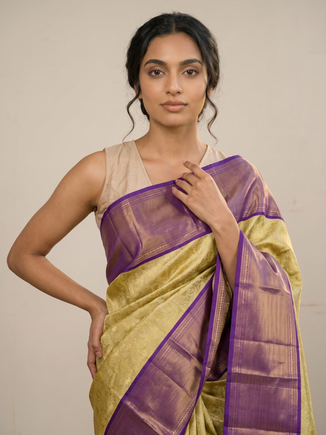 Light Mehandi Green Pure Kanjeevaram Silk Saree with Brocade Zari - detail