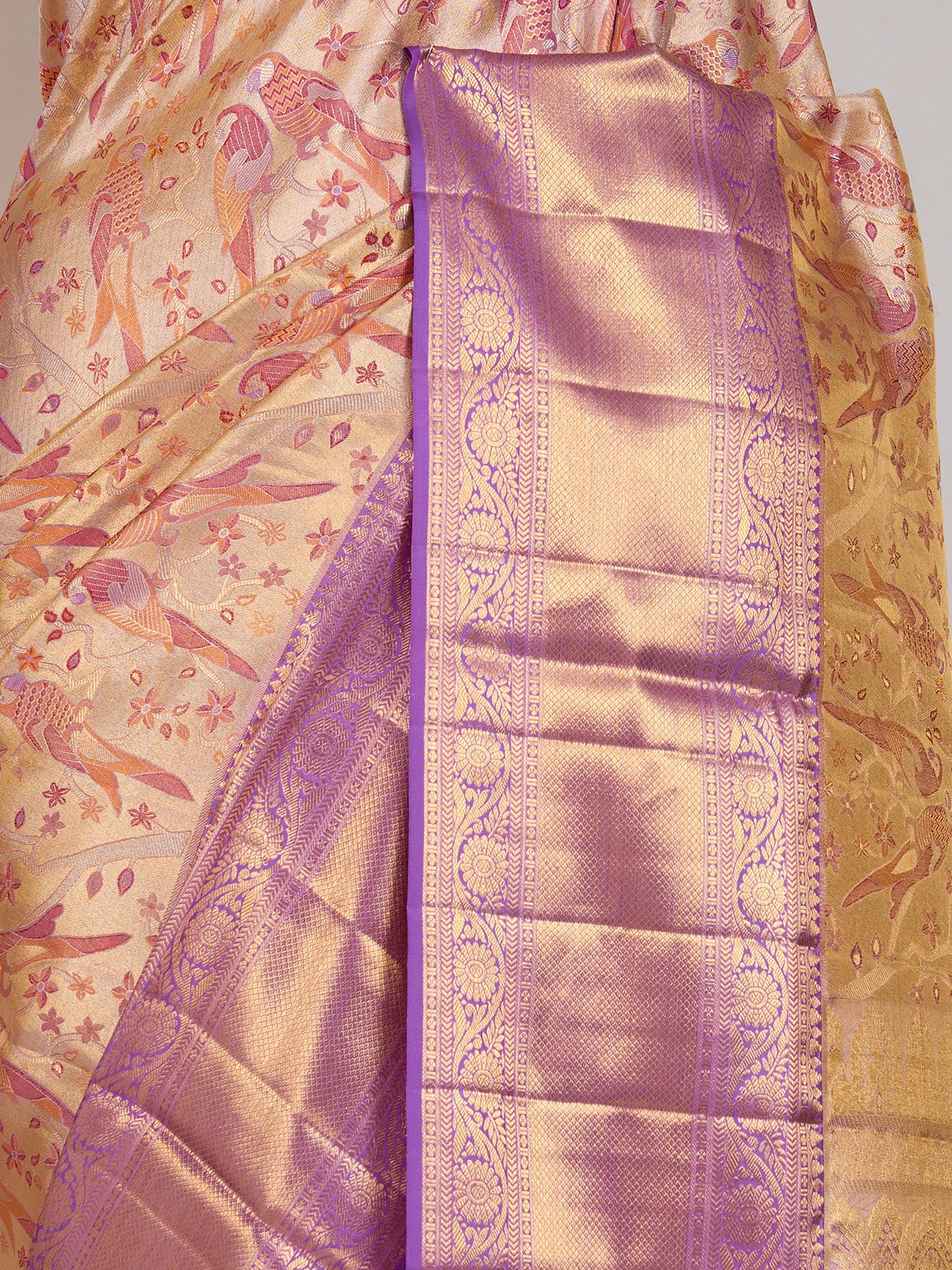 Ivory Pure Kanjivaram Tissue Silk Saree - fabric detail